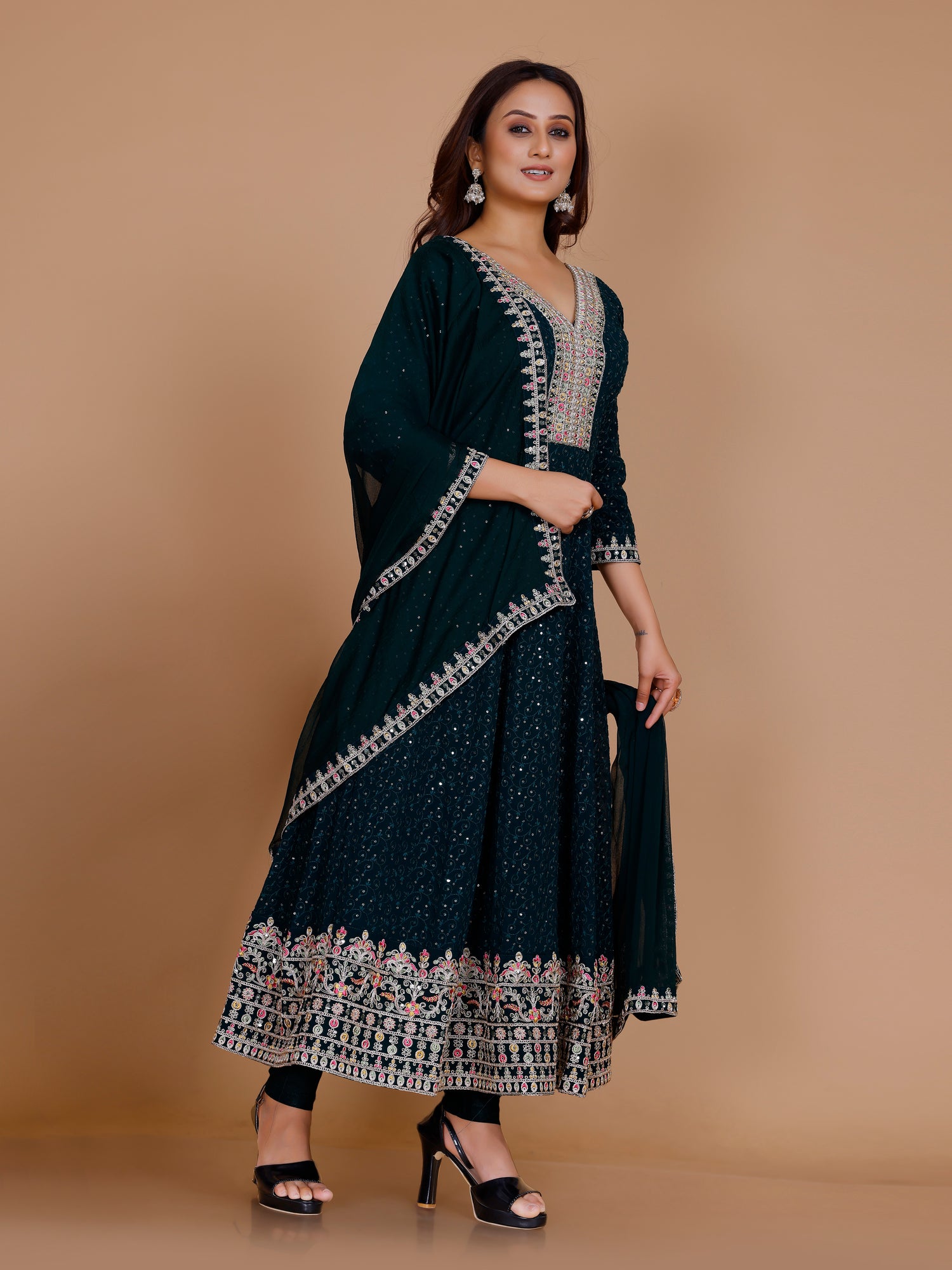Jemika Flair Kamiz &amp; Pant - Roop Darshan