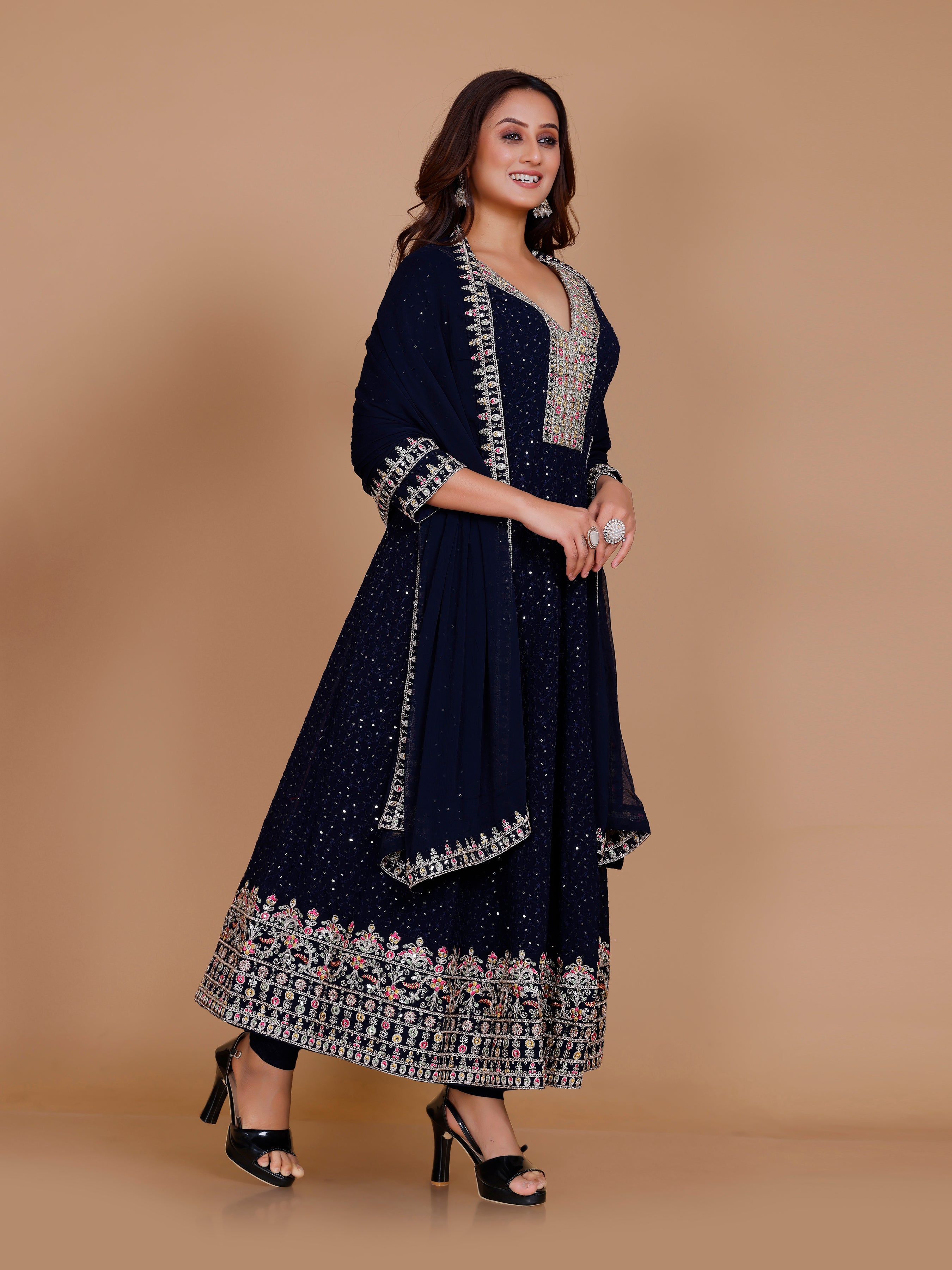 Jemika Flair Kamiz &amp; Pant - Roop Darshan