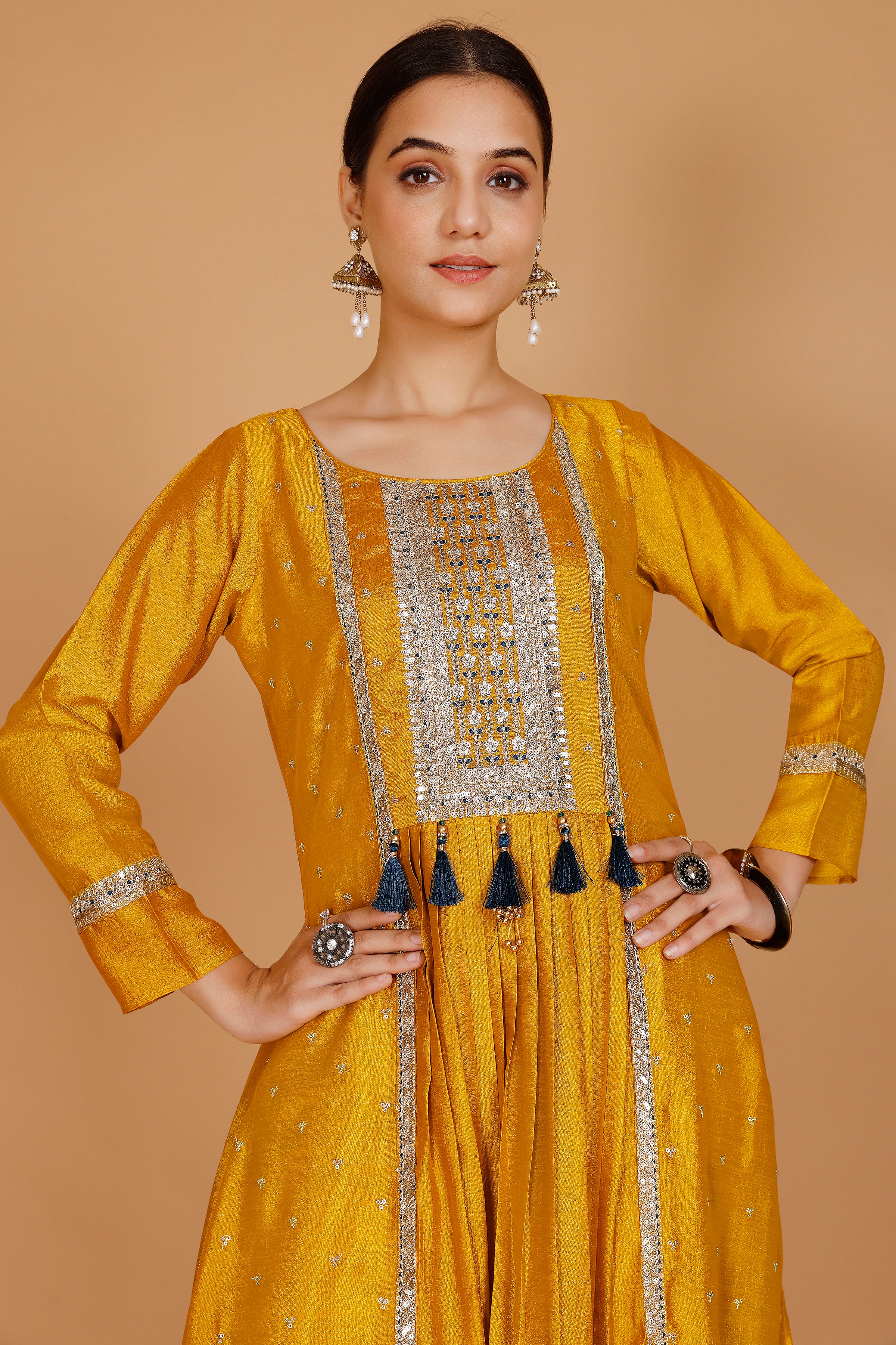 Nisha Kamiz &amp; Pant