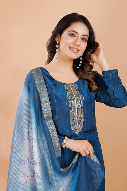 Lisa Kamiz &amp; Pant - Roop Darshan