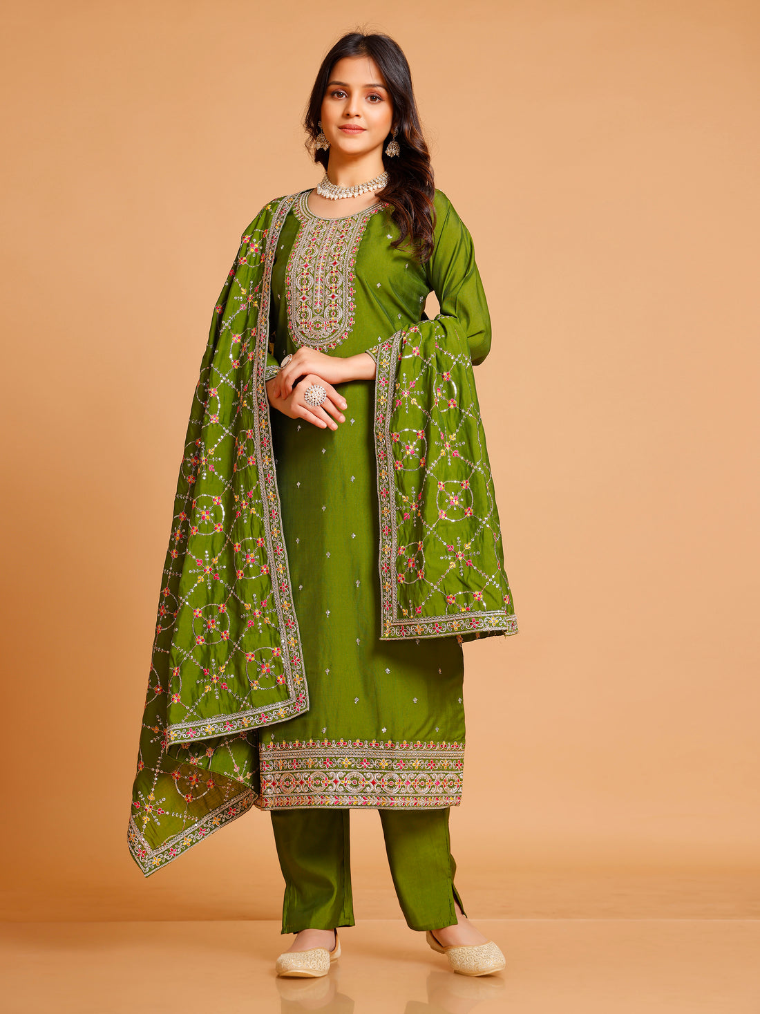 Raha Kamiz &amp; Pant - Roop Darshan