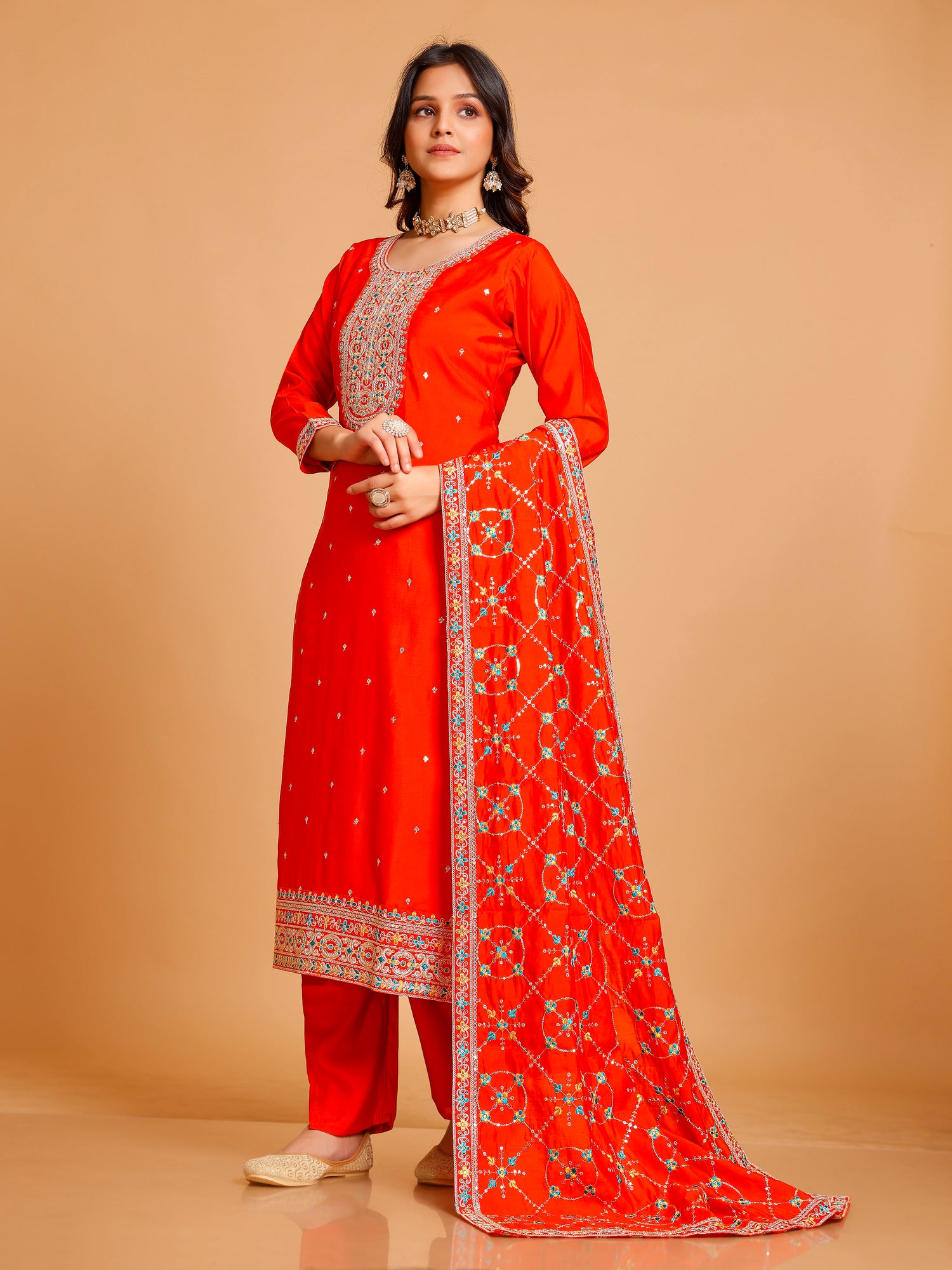 Raha Kamiz &amp; Pant - Roop Darshan