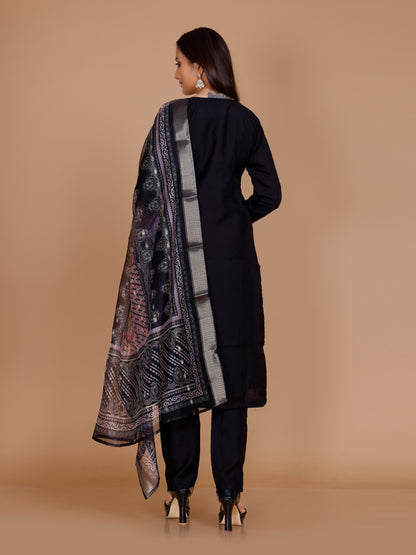 Nidhi Kamiz &amp; Pant - Roop Darshan