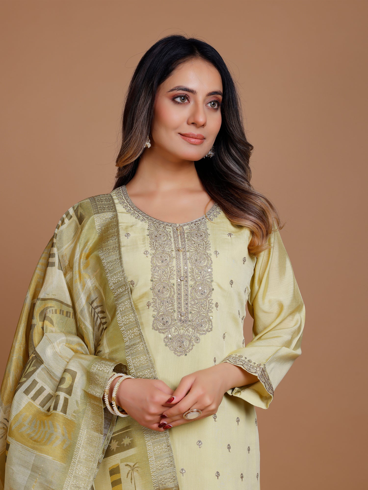 Sana Kamiz &amp; Pant - Roop Darshan