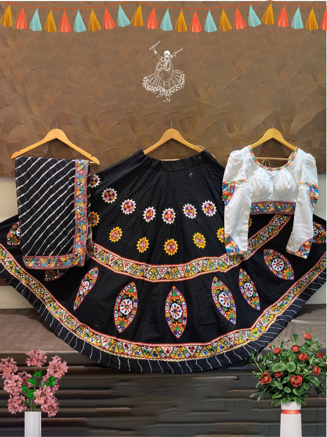 Aruna Chaniya Choli - Roop Darshan