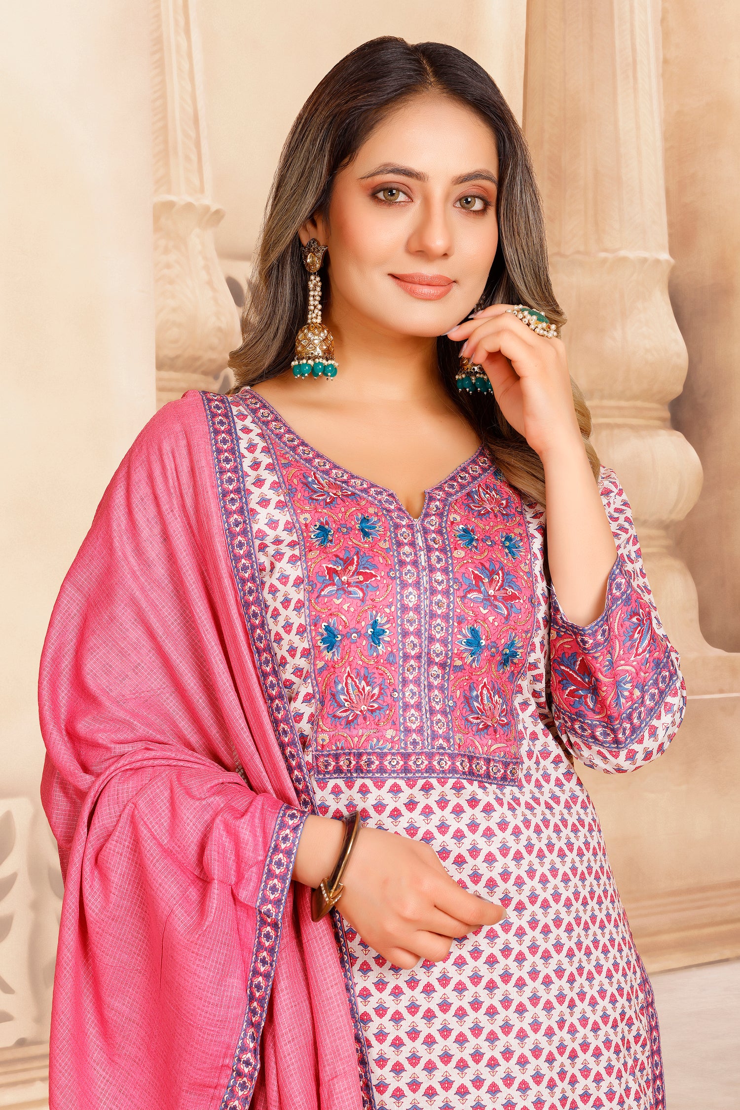 Kanika Kamiz &amp; Pant