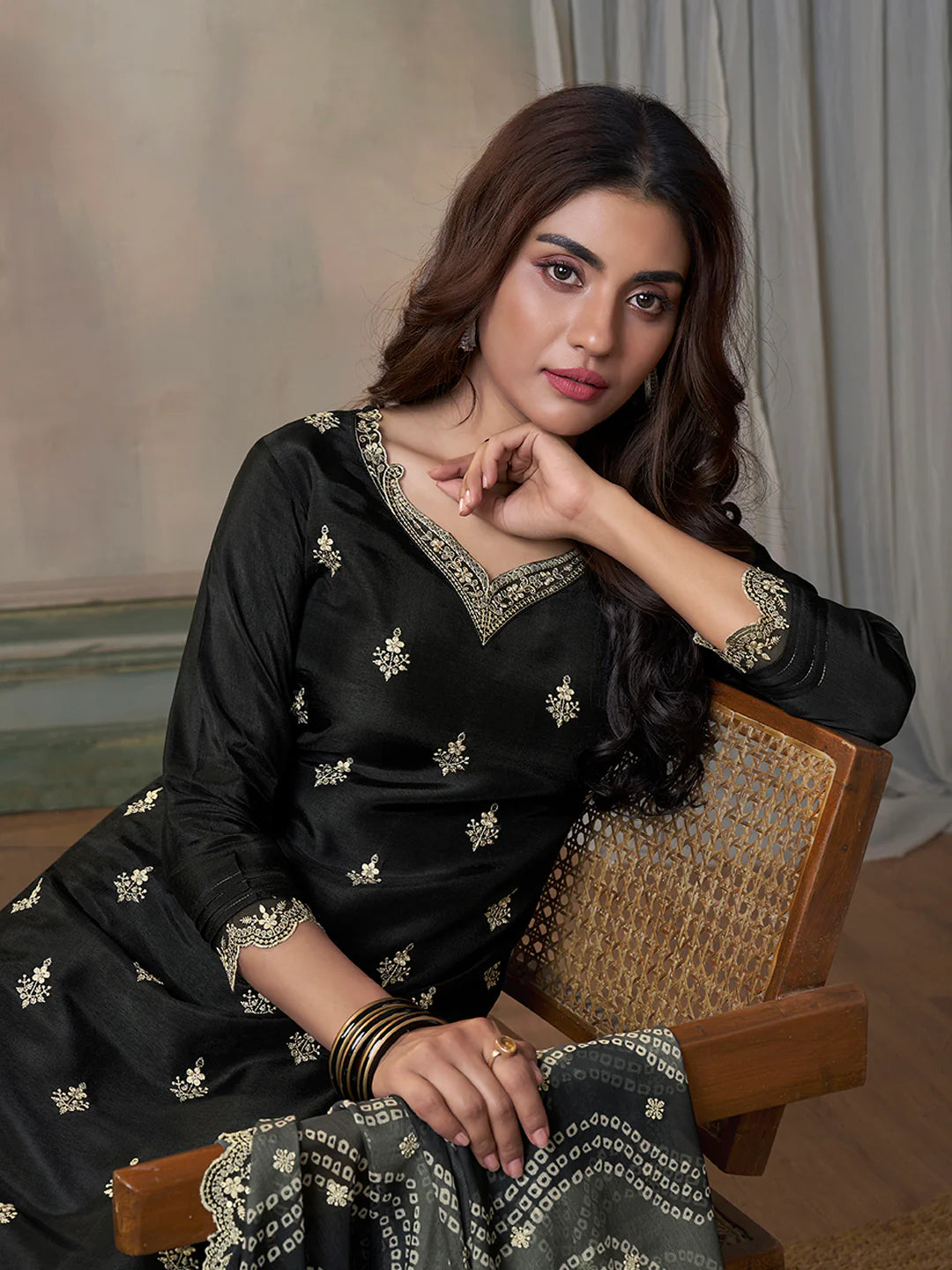 Riya Kamiz &amp; Pant