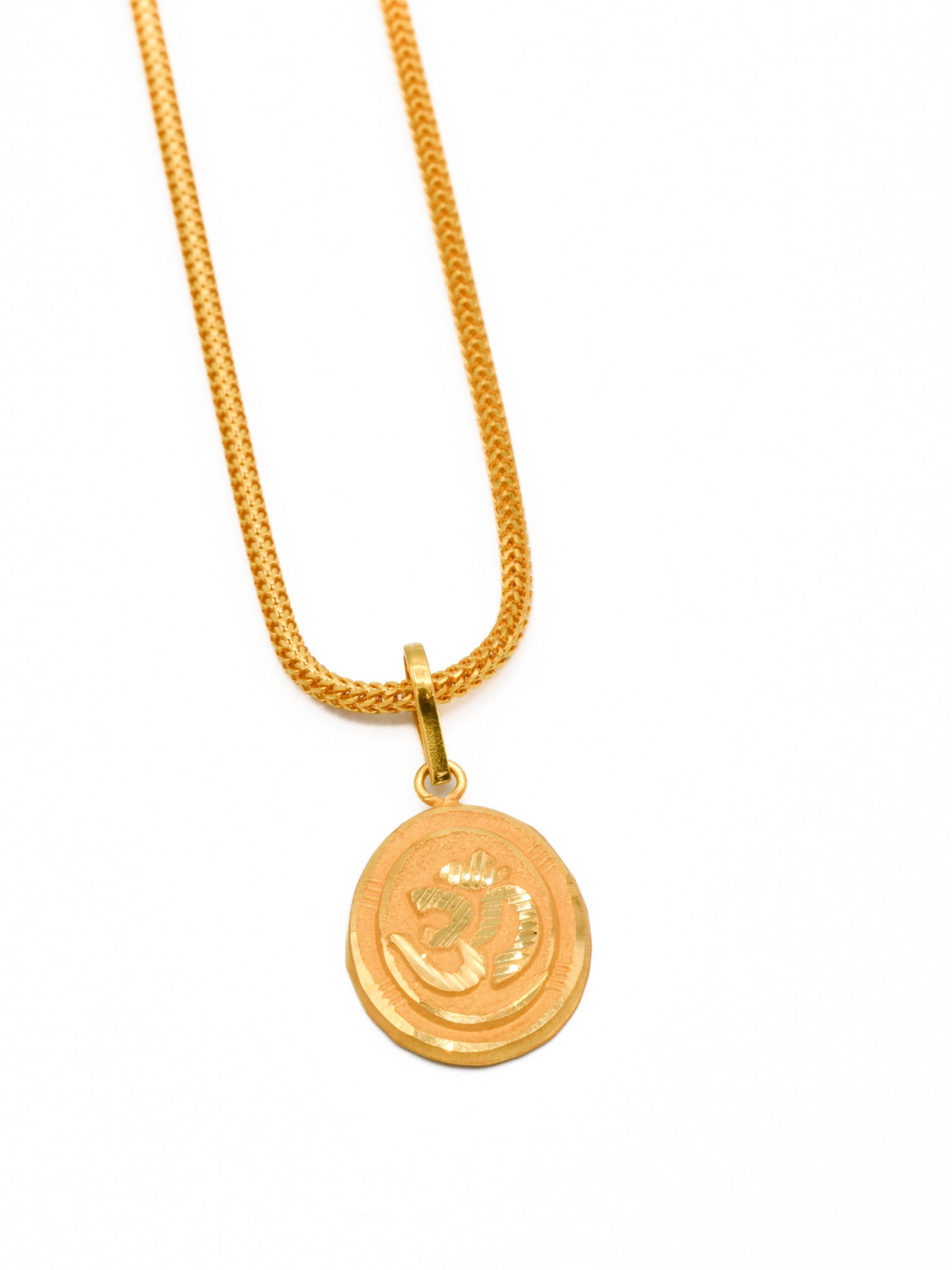 22ct Gold Om Pendant - Roop Darshan