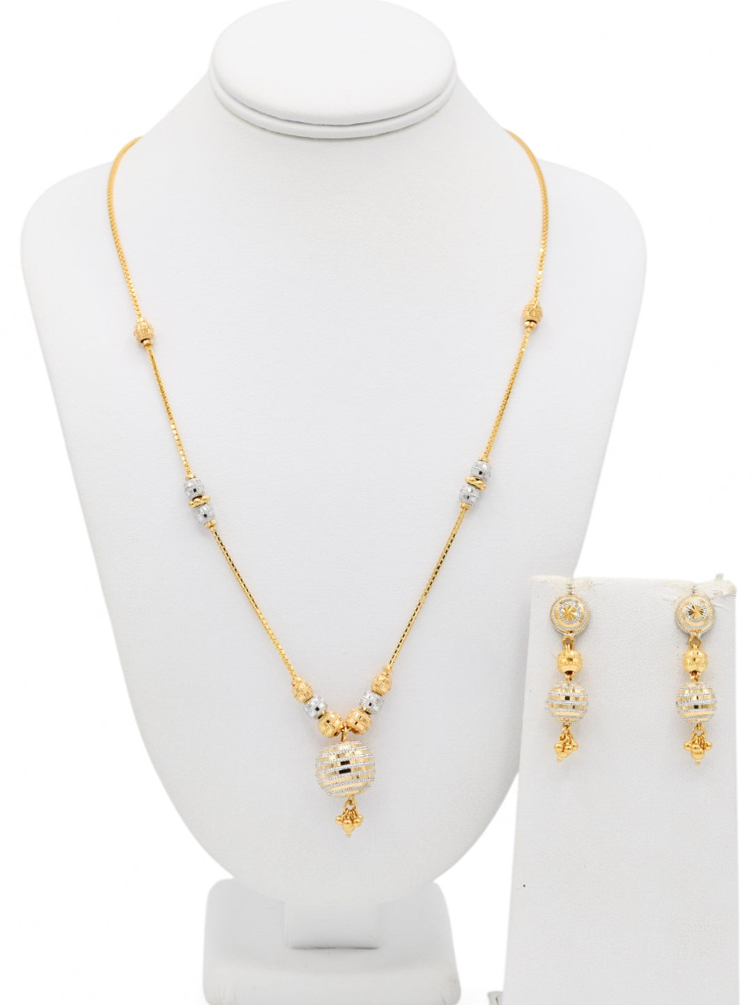 22ct Gold Two Tone Necklace Set