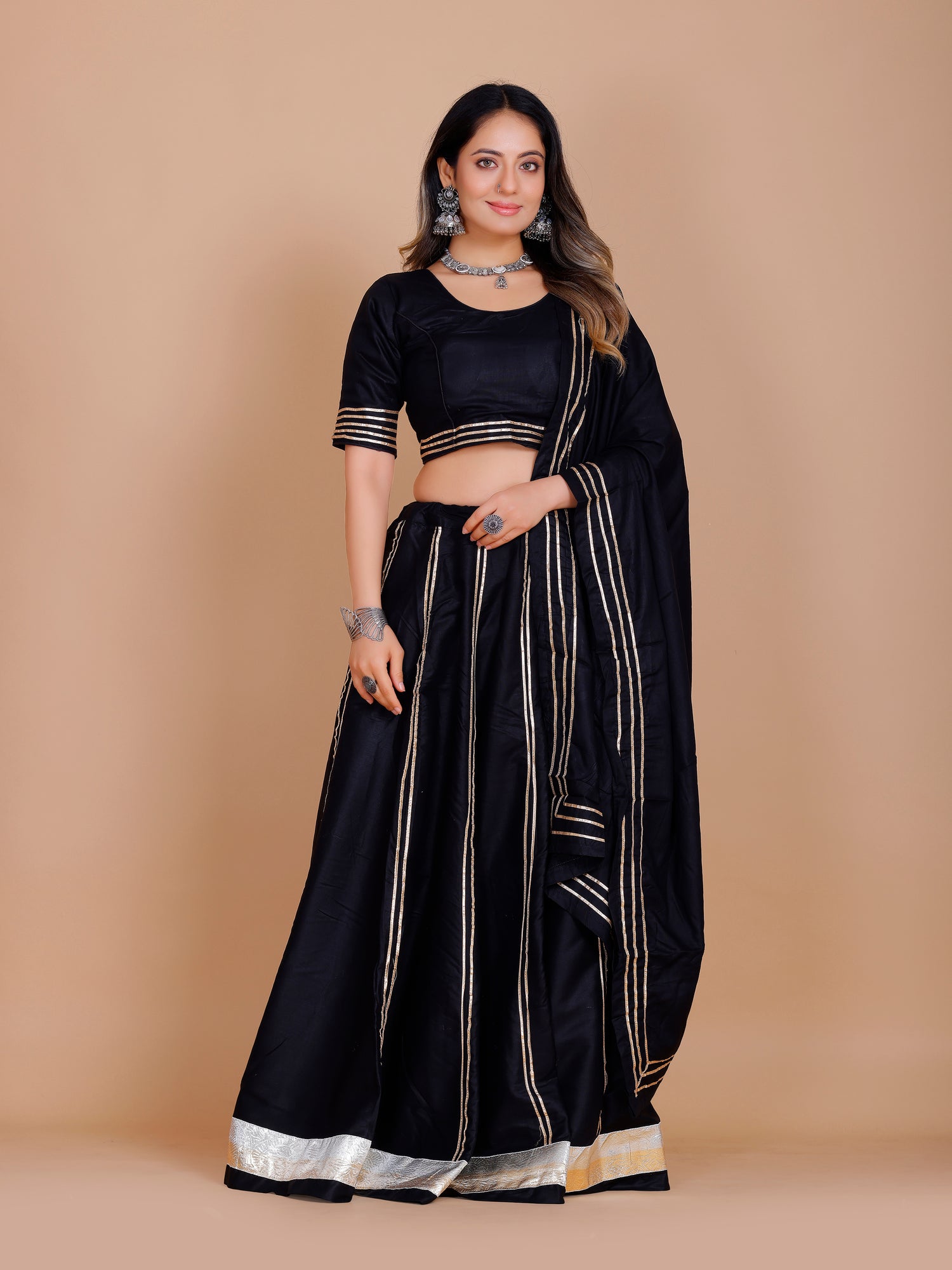 Meera Lahenga Choli - Roop Darshan