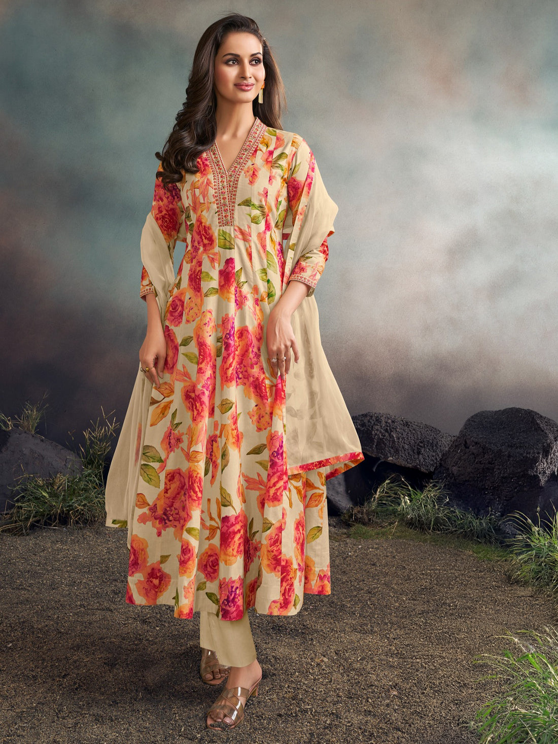 Ria Flair Suit - Roop Darshan