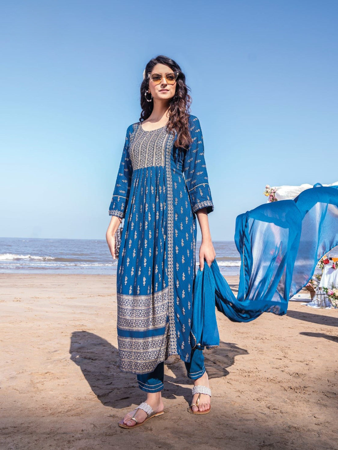 Sarika Kamiz &amp; Pant - Roop Darshan