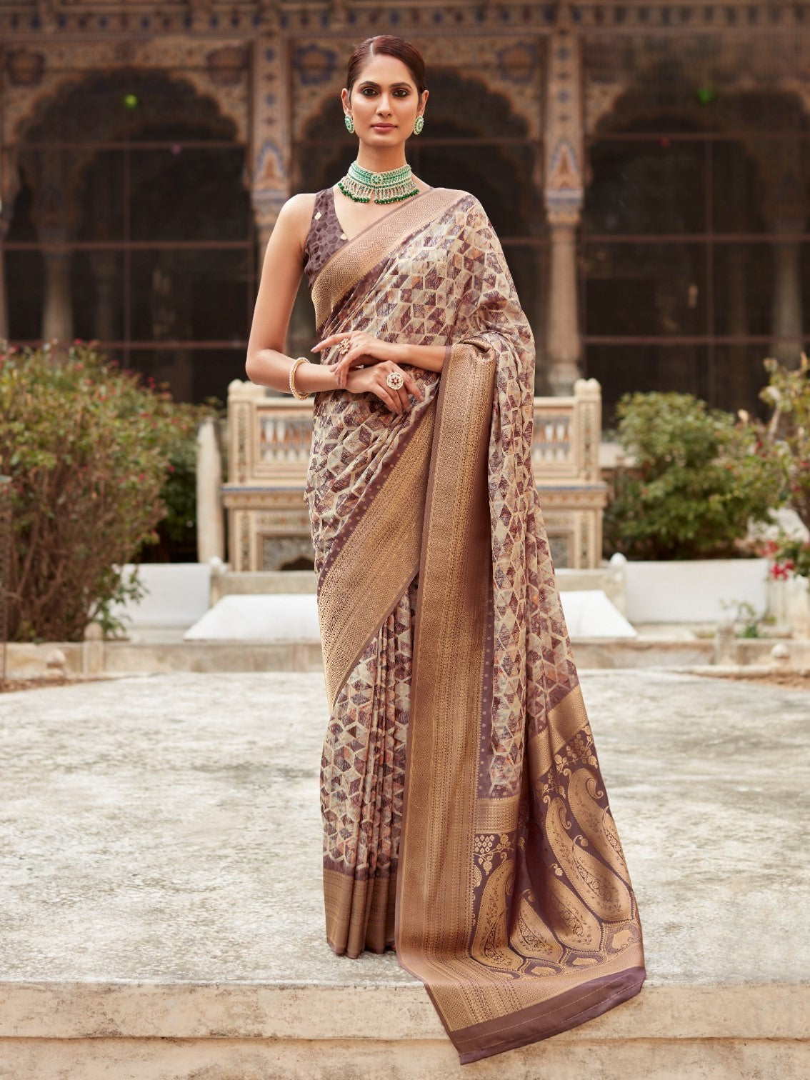Iyana Saree - Roop Darshan