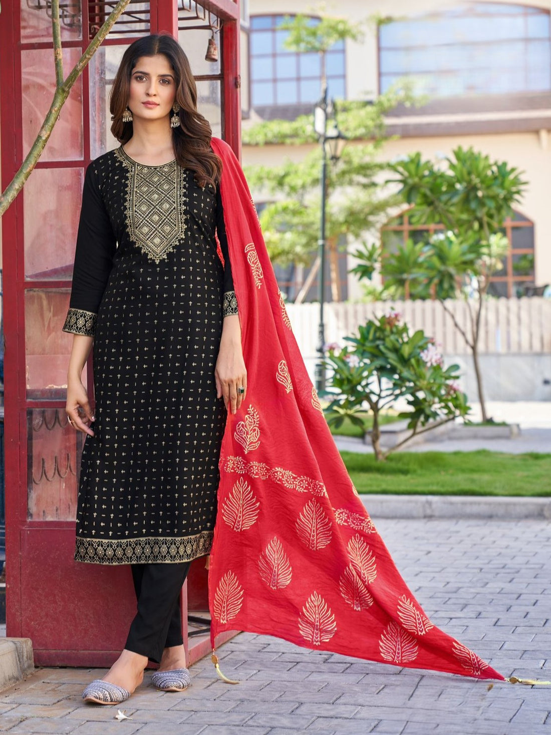 Heena Kamiz &amp; Pant - Roop Darshan