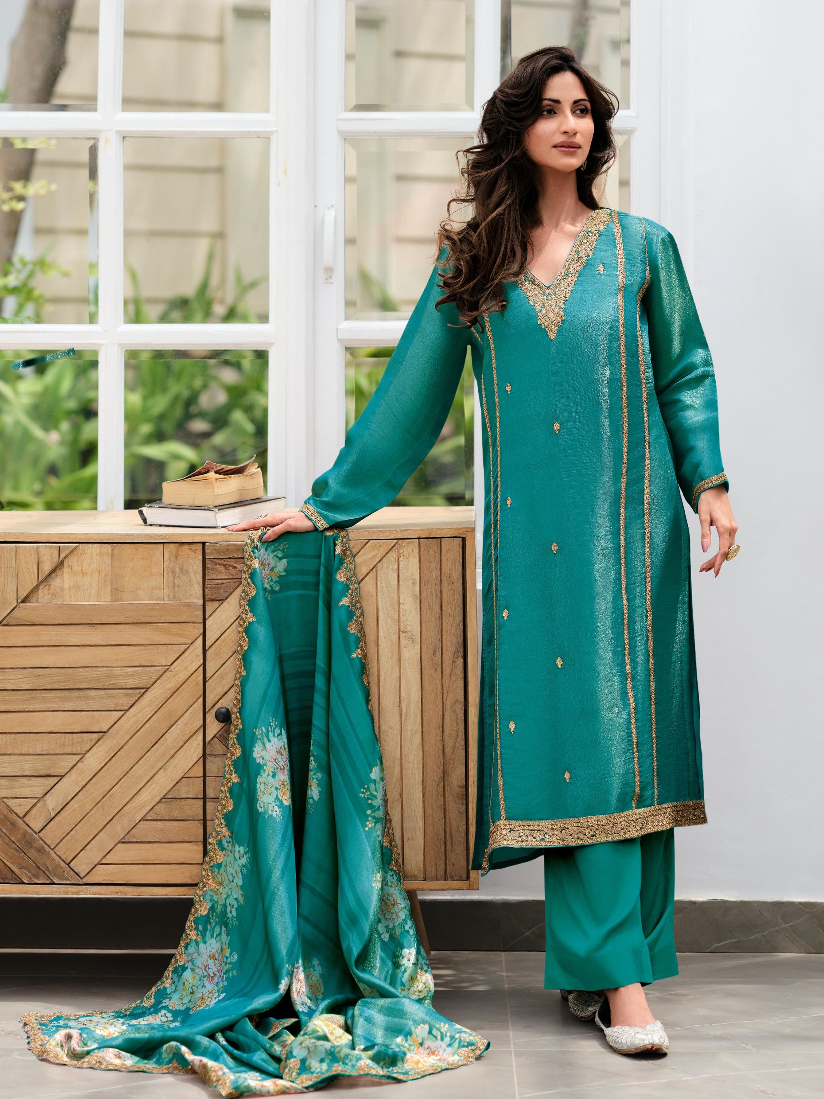 Daniya Kamiz &amp; Pant