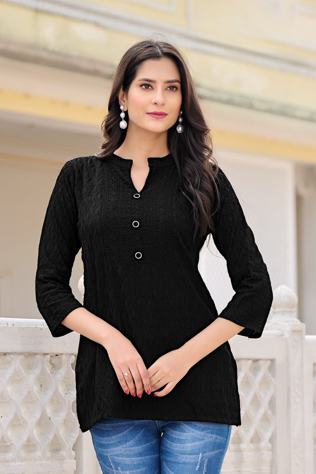 Pari Kurti