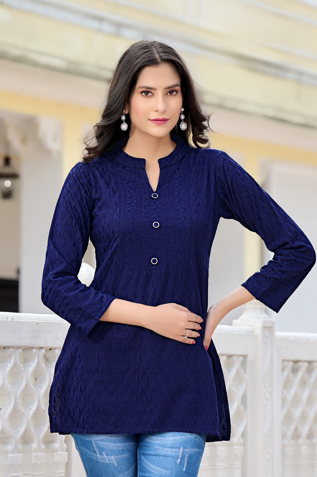 Pari Kurti