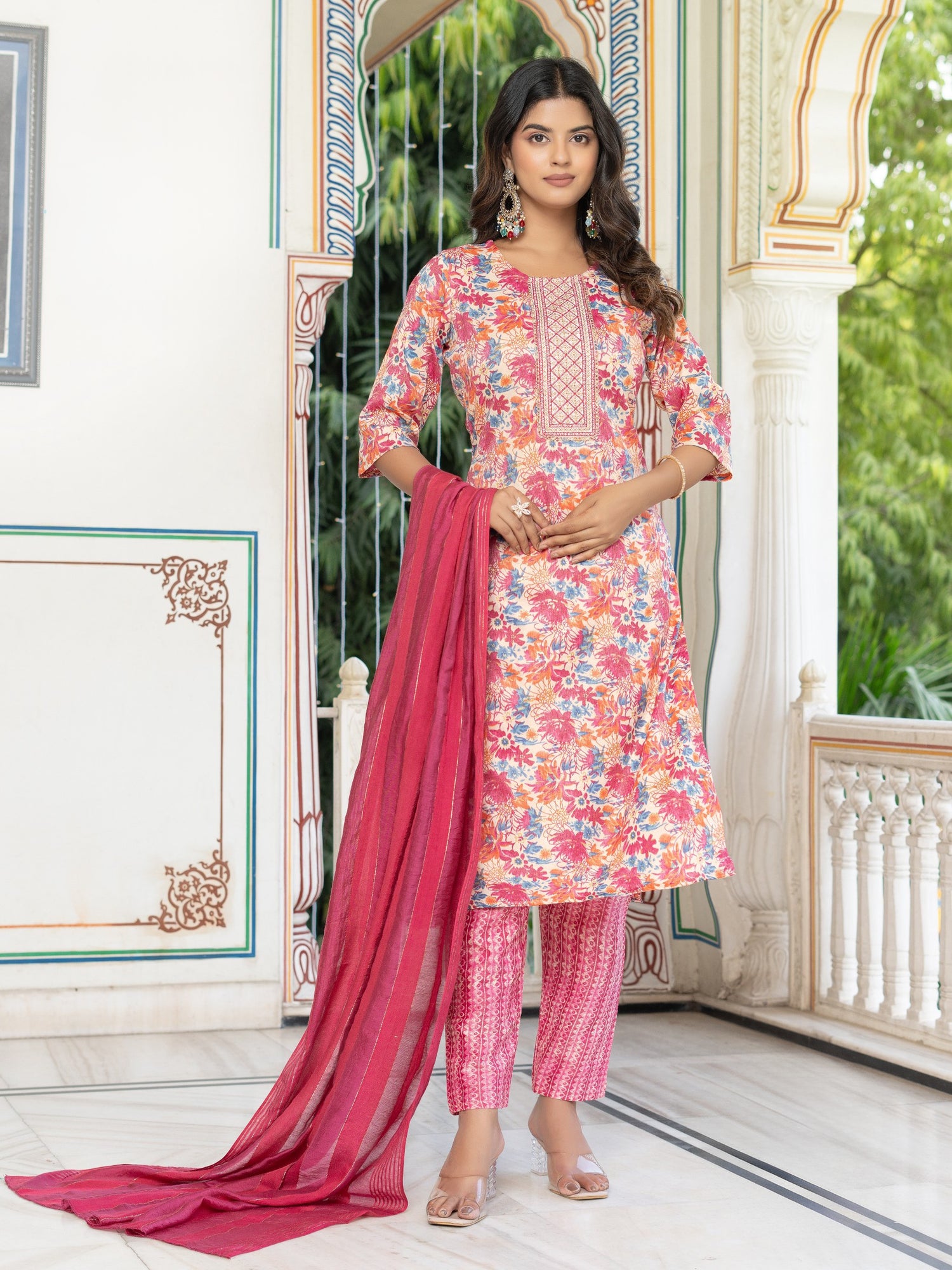 Mahira Kameez &amp; Pant