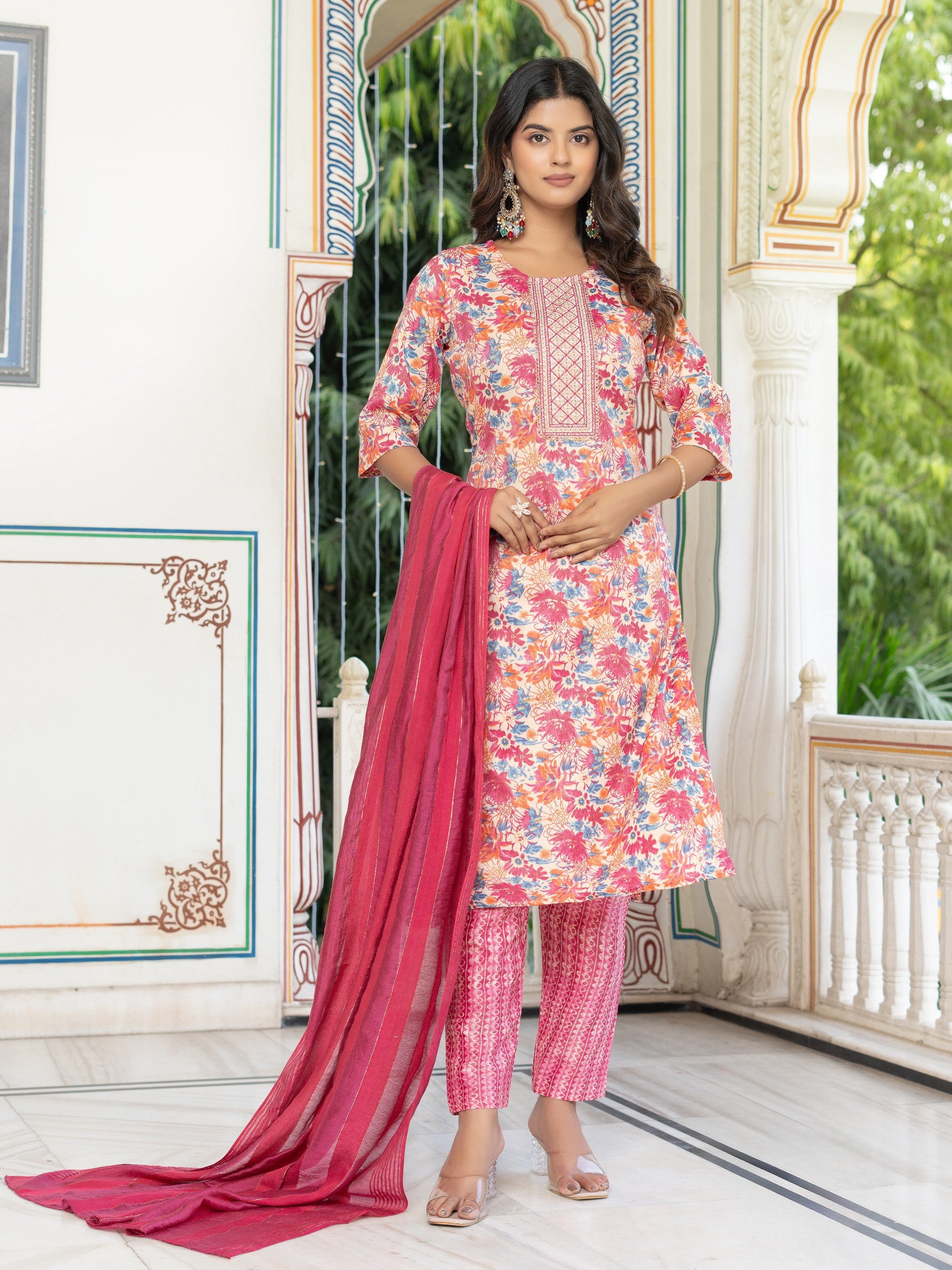 Mahira Kameez &amp; Pant