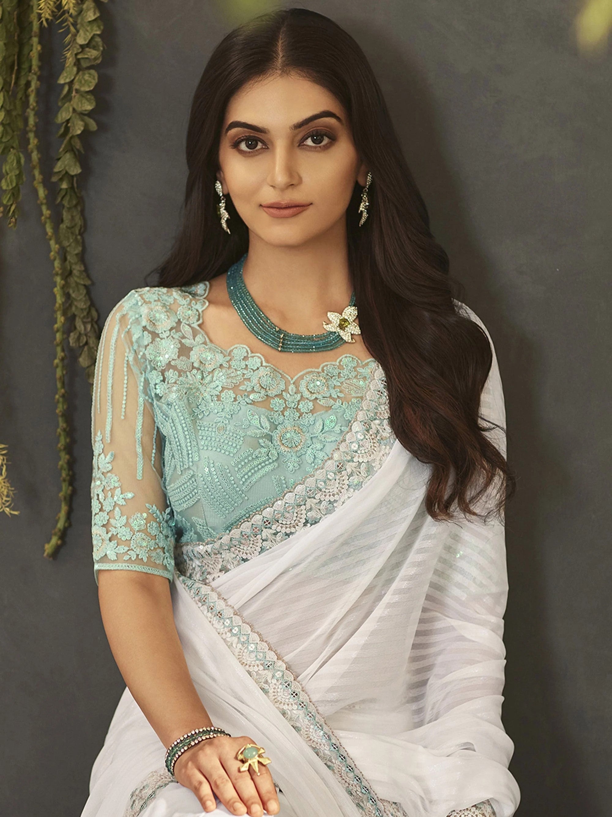 Manasvi Saree - Roop Darshan