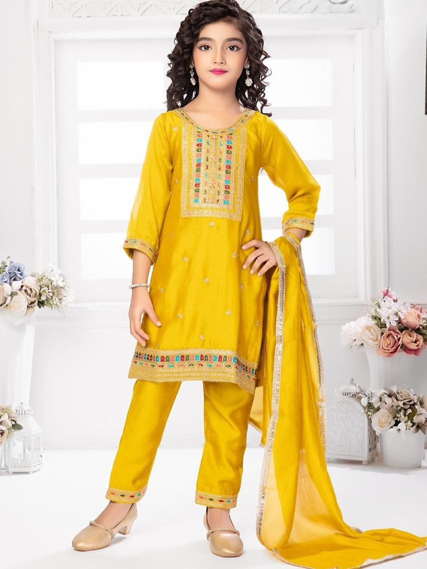 Ravina Kamiz &amp; Pant