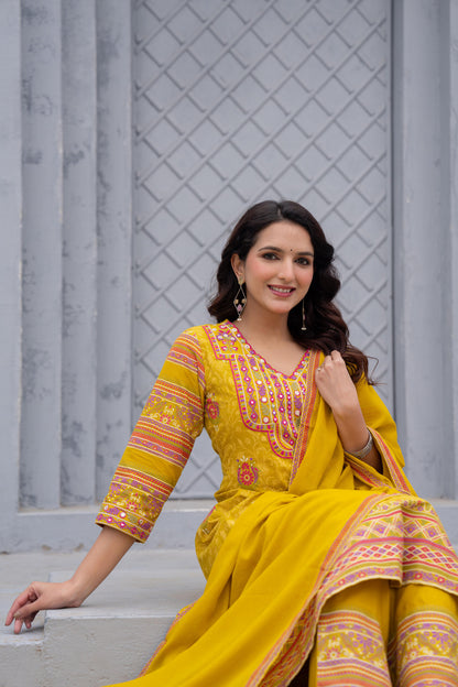 Prisha Flair Kamiz &amp; Pant - Roop Darshan