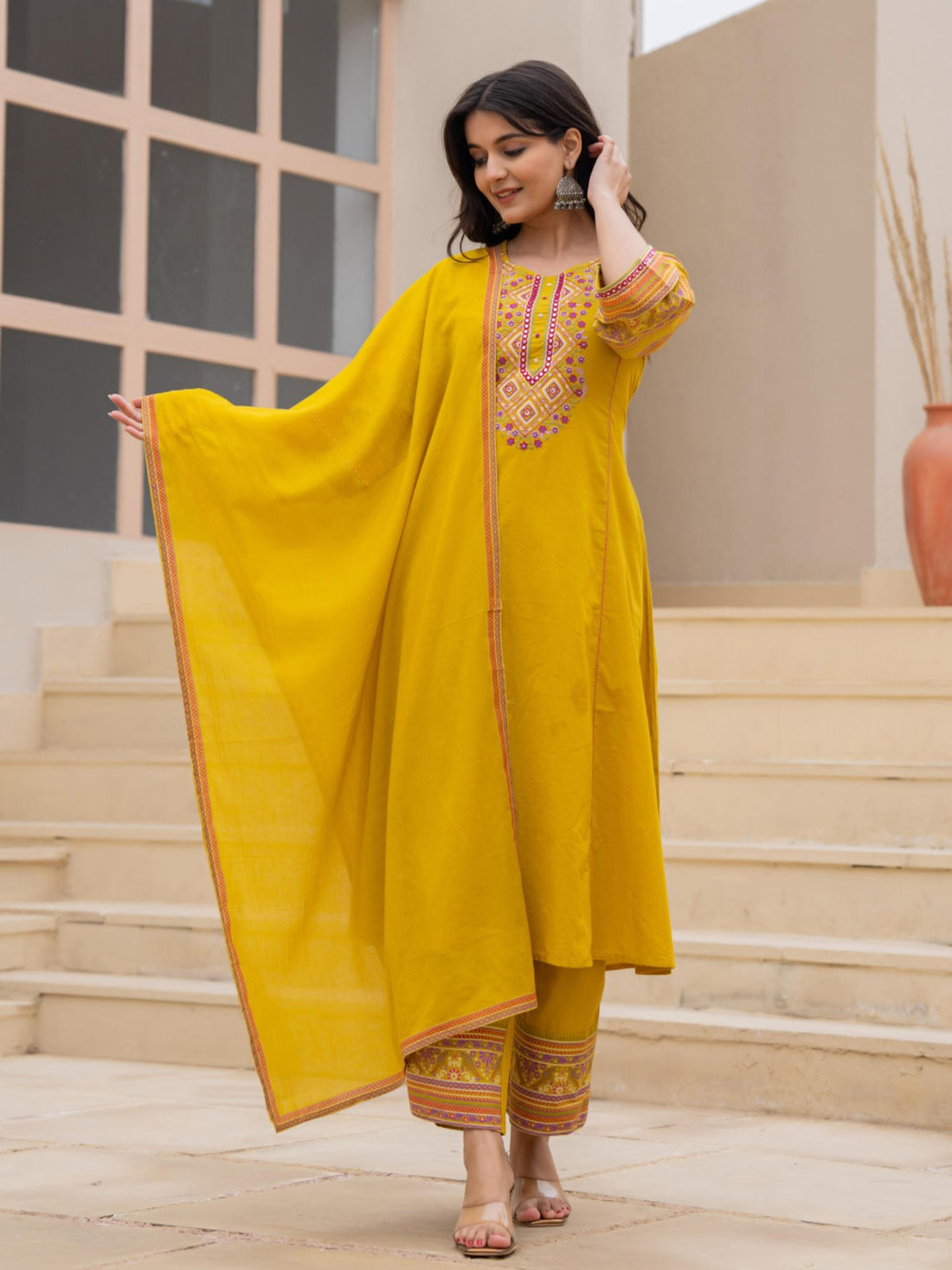 Prita Kamiz &amp; Pant - Roop Darshan