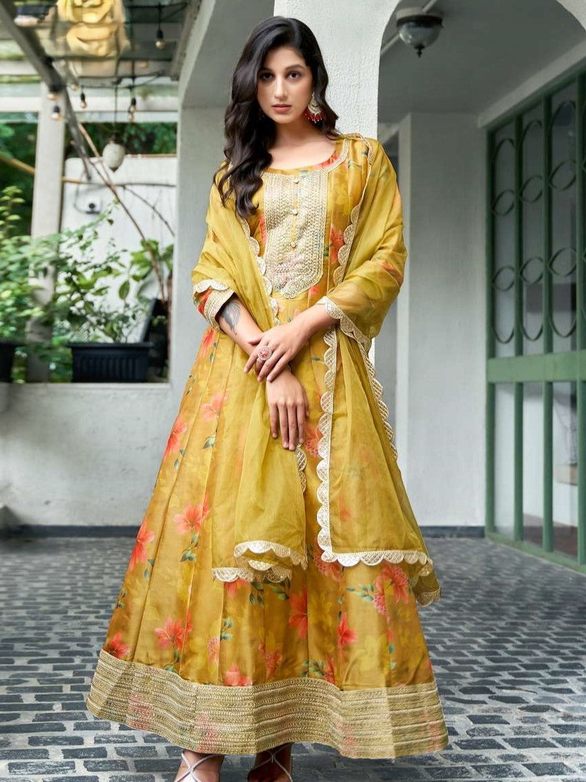 Karina Flair Suit - Roop Darshan