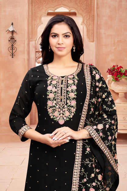 Aashi Kamiz &amp; Pant - Roop Darshan