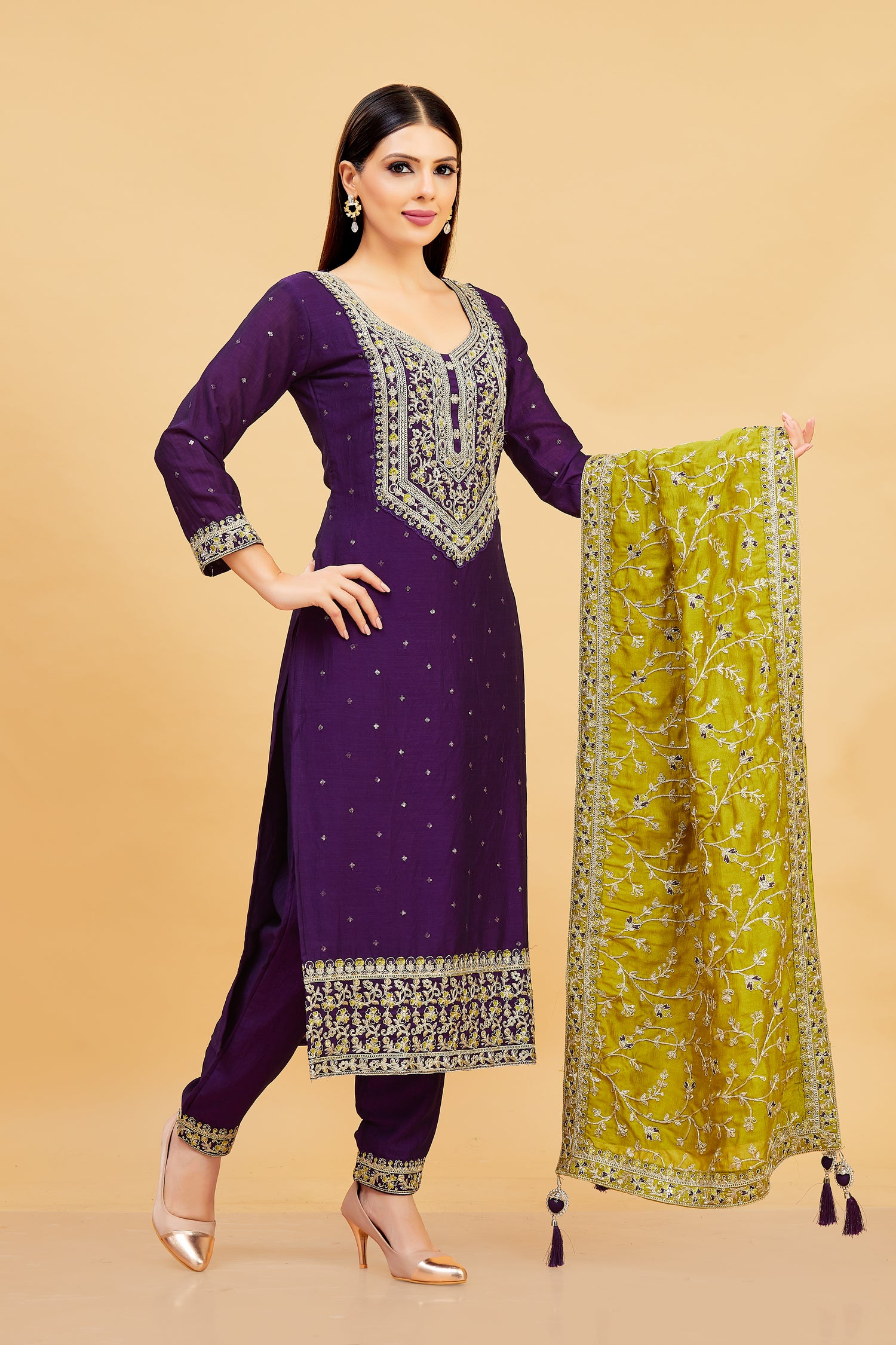 Nisha Kamiz &amp; Pant