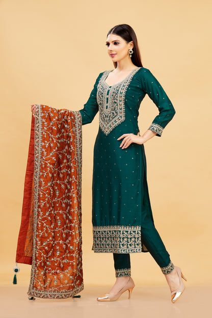 Nisha Kamiz &amp; Pant