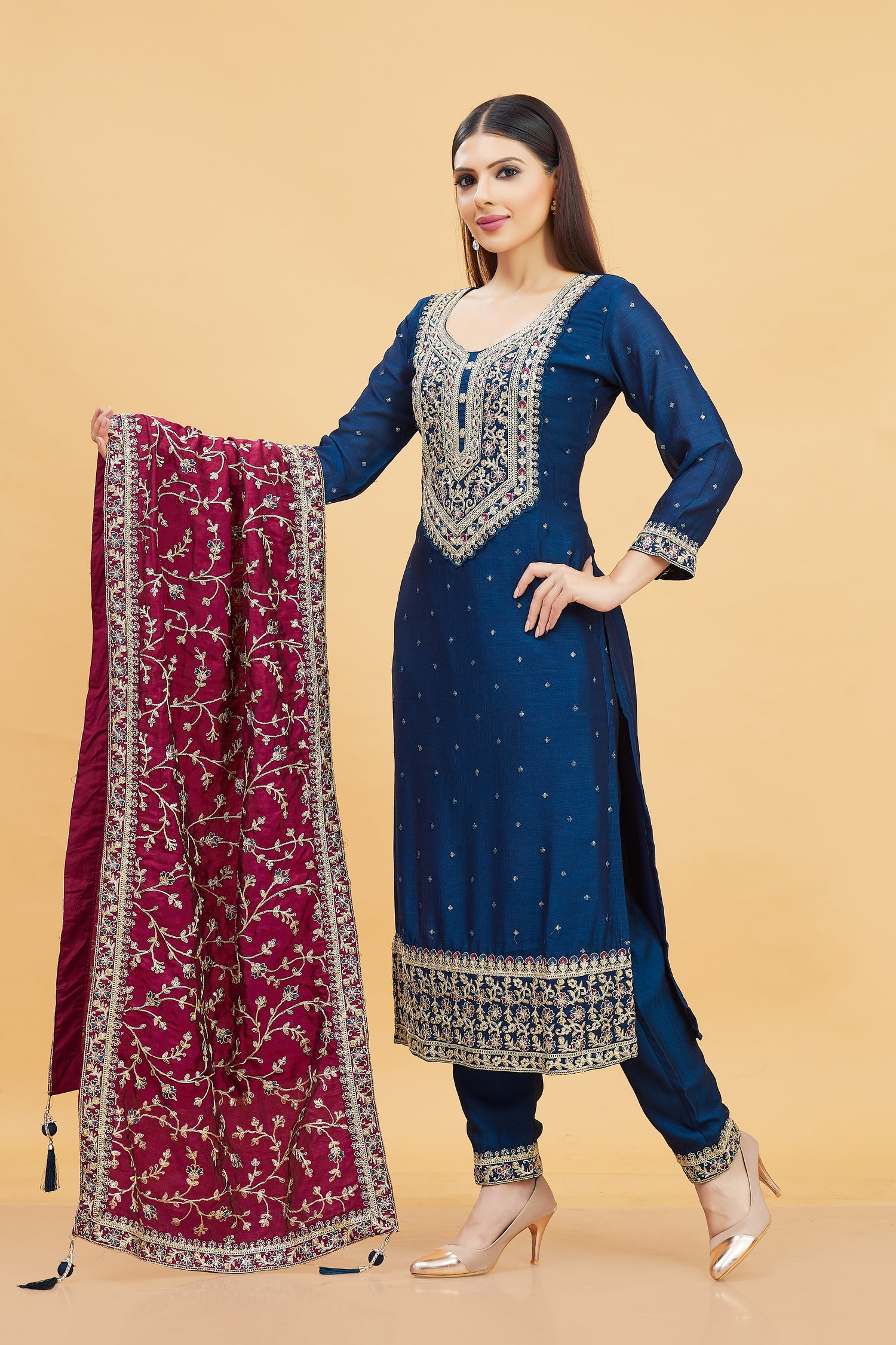Nisha Kamiz &amp; Pant