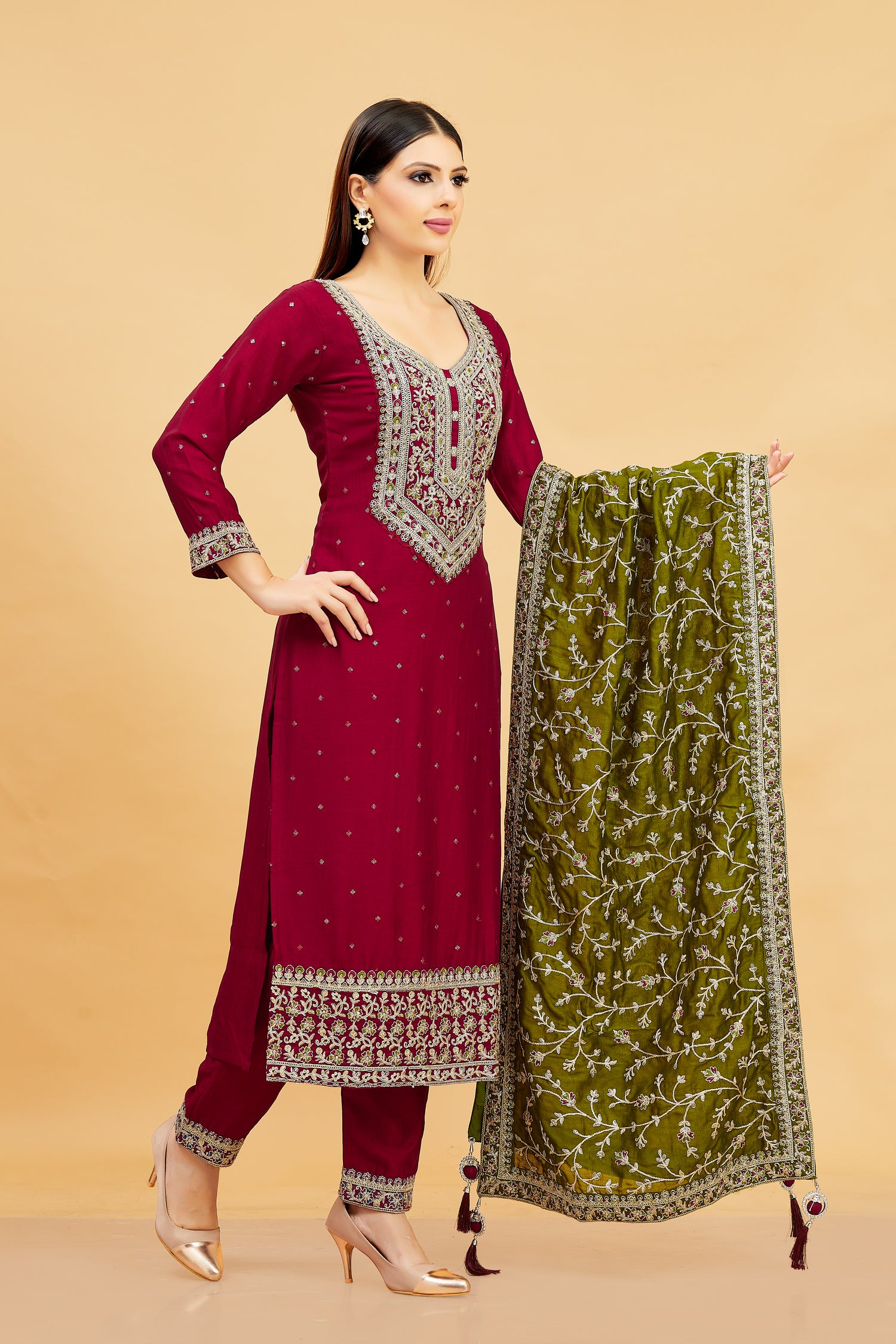 Nisha Kamiz &amp; Pant
