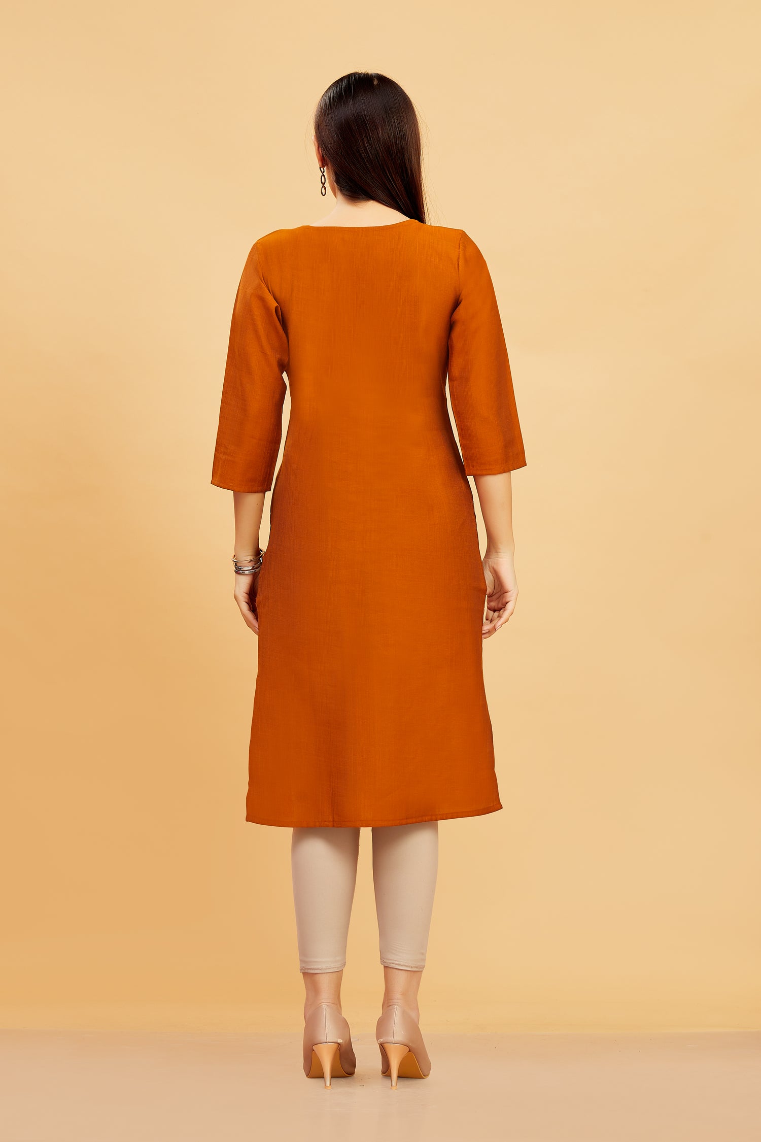 Tisqua Kurti