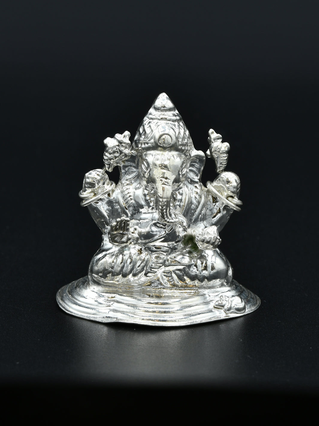 Silver Ganeshji Murti - Roop Darshan