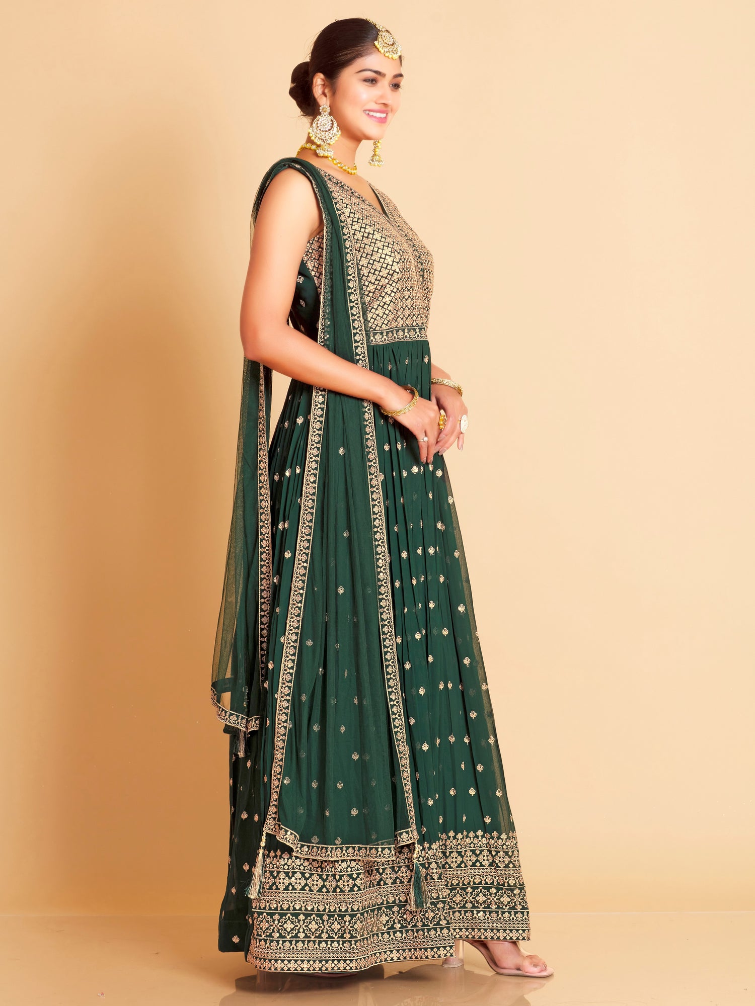 Shernaz Flair Suit - Roop Darshan