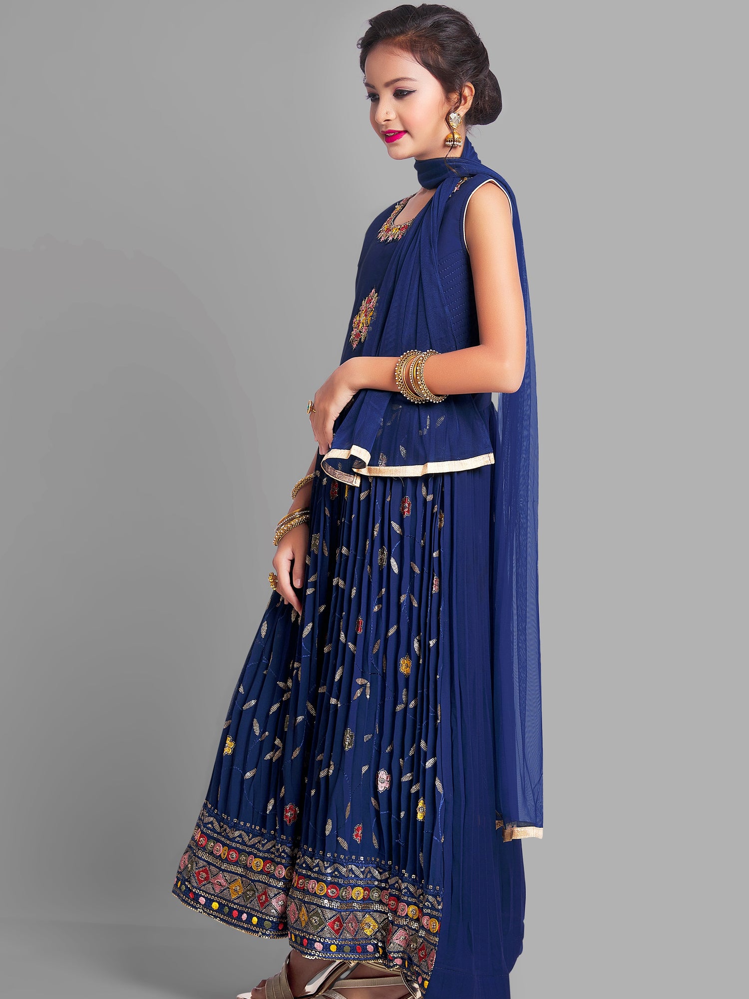 Bhumi Flair Suit - Roop Darshan