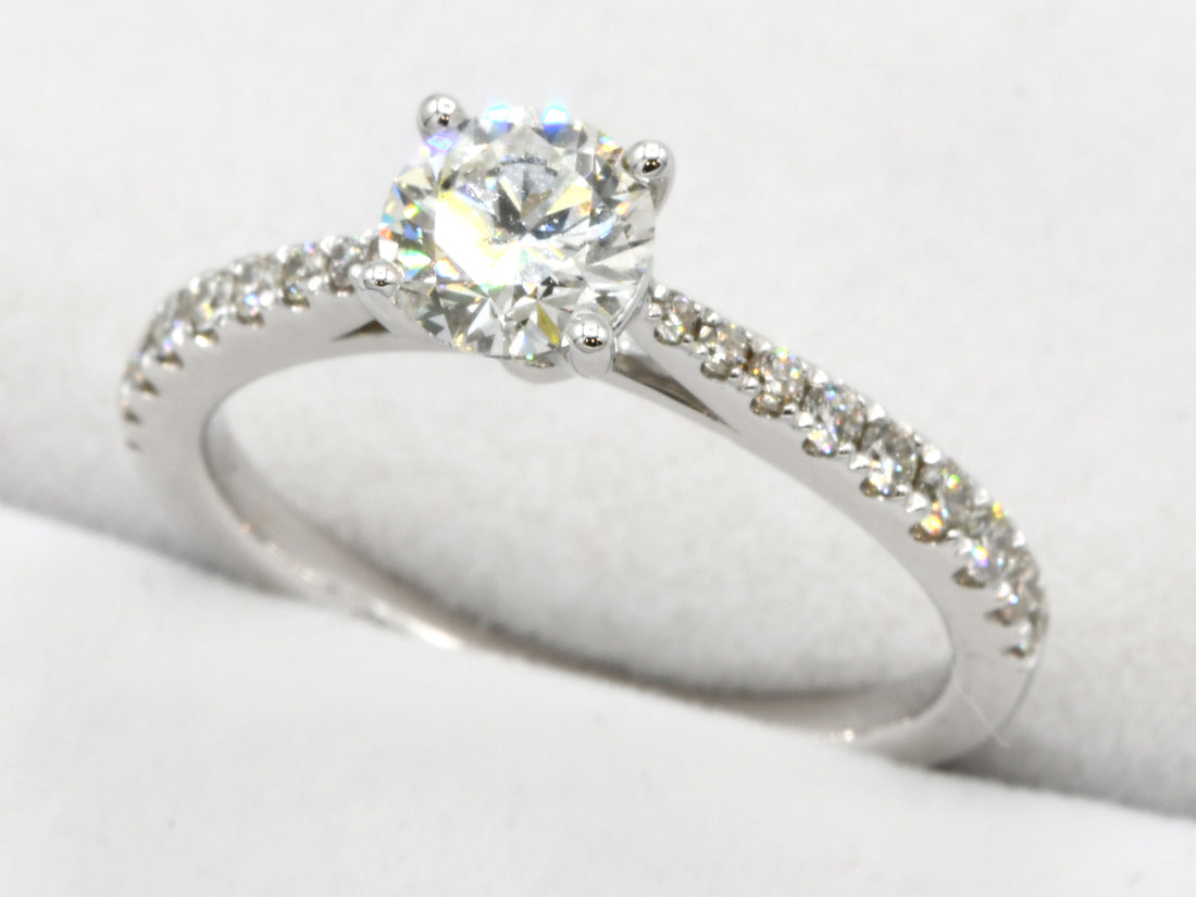 18ct White Gold 0.96ct Fishtail Diamond Ring - Roop Darshan