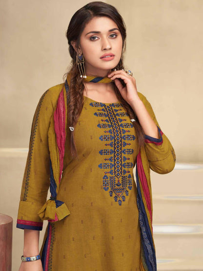 Daisy Kamiz &amp; Pant - Roop Darshan